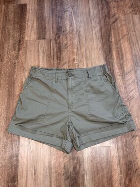 Sanctuary Army Green Utility Roll-Cuff Shorts with Pockets, Size XL